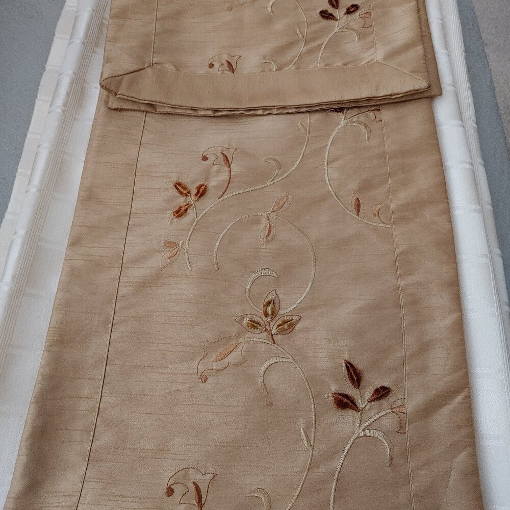 Table Runner Embroidered {Approx. 14" wide x 72" Long}